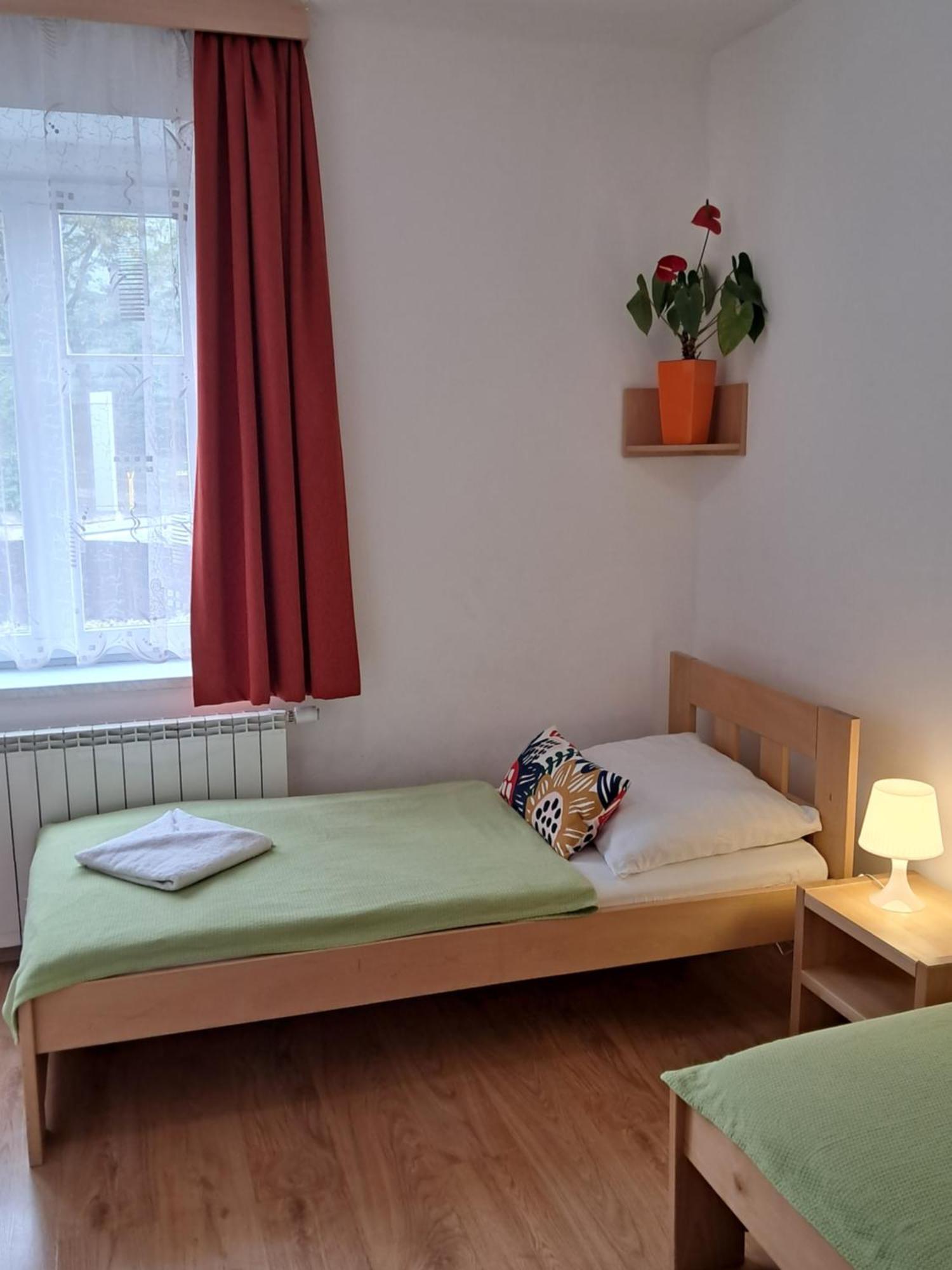 Hotel Garni Rambousek Прага Екстериор снимка