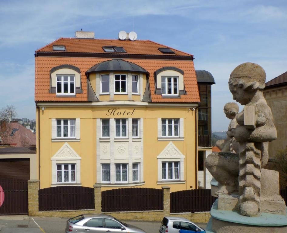 Hotel Garni Rambousek Прага Екстериор снимка