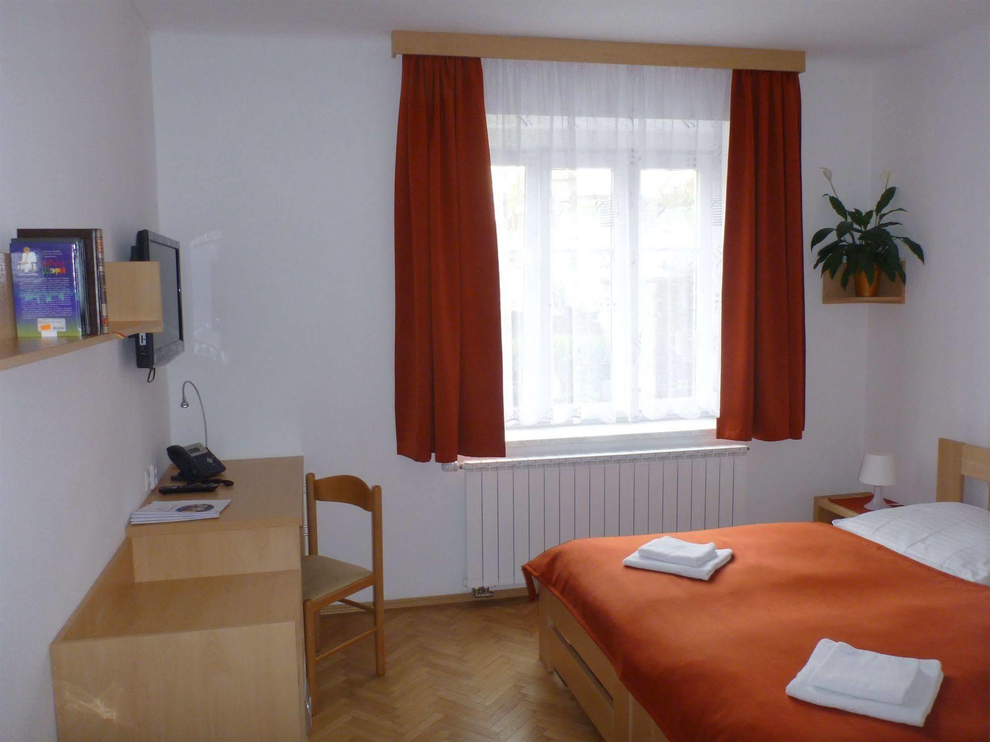 Hotel Garni Rambousek Прага Екстериор снимка