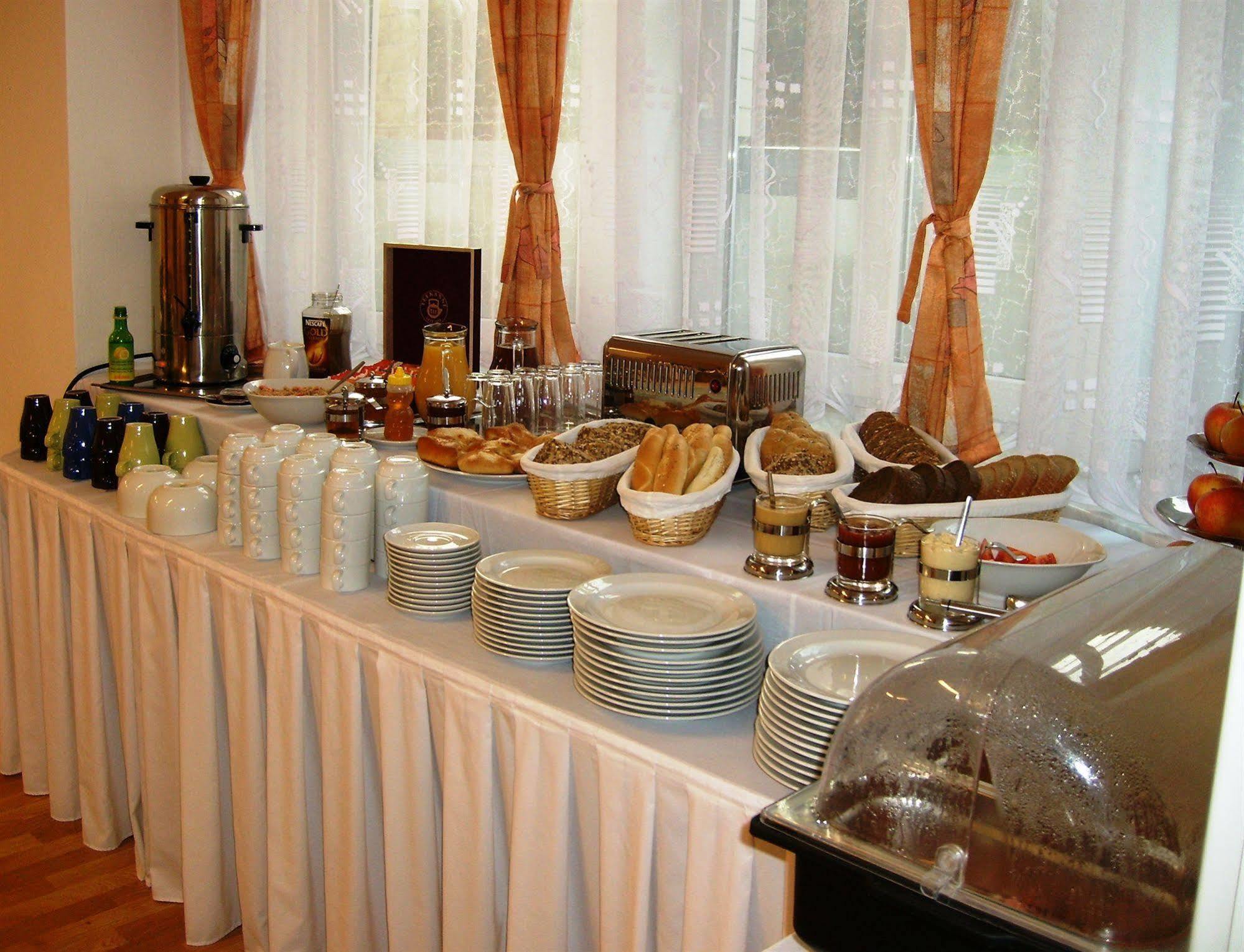 Hotel Garni Rambousek Прага Екстериор снимка